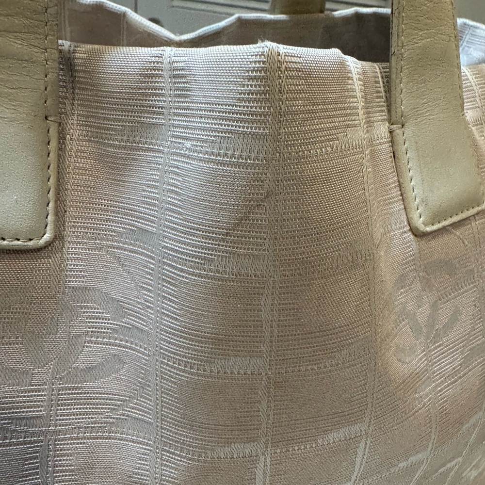 🛑 SOLD 🛑 Chanel Vintage Travel Line Tote – Pink, authentic - Picture 4 of 17